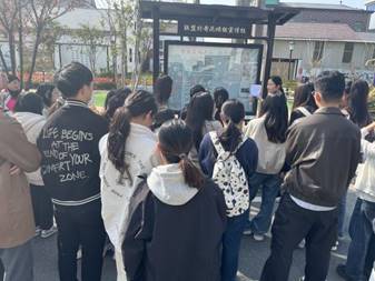 参观村社建设2